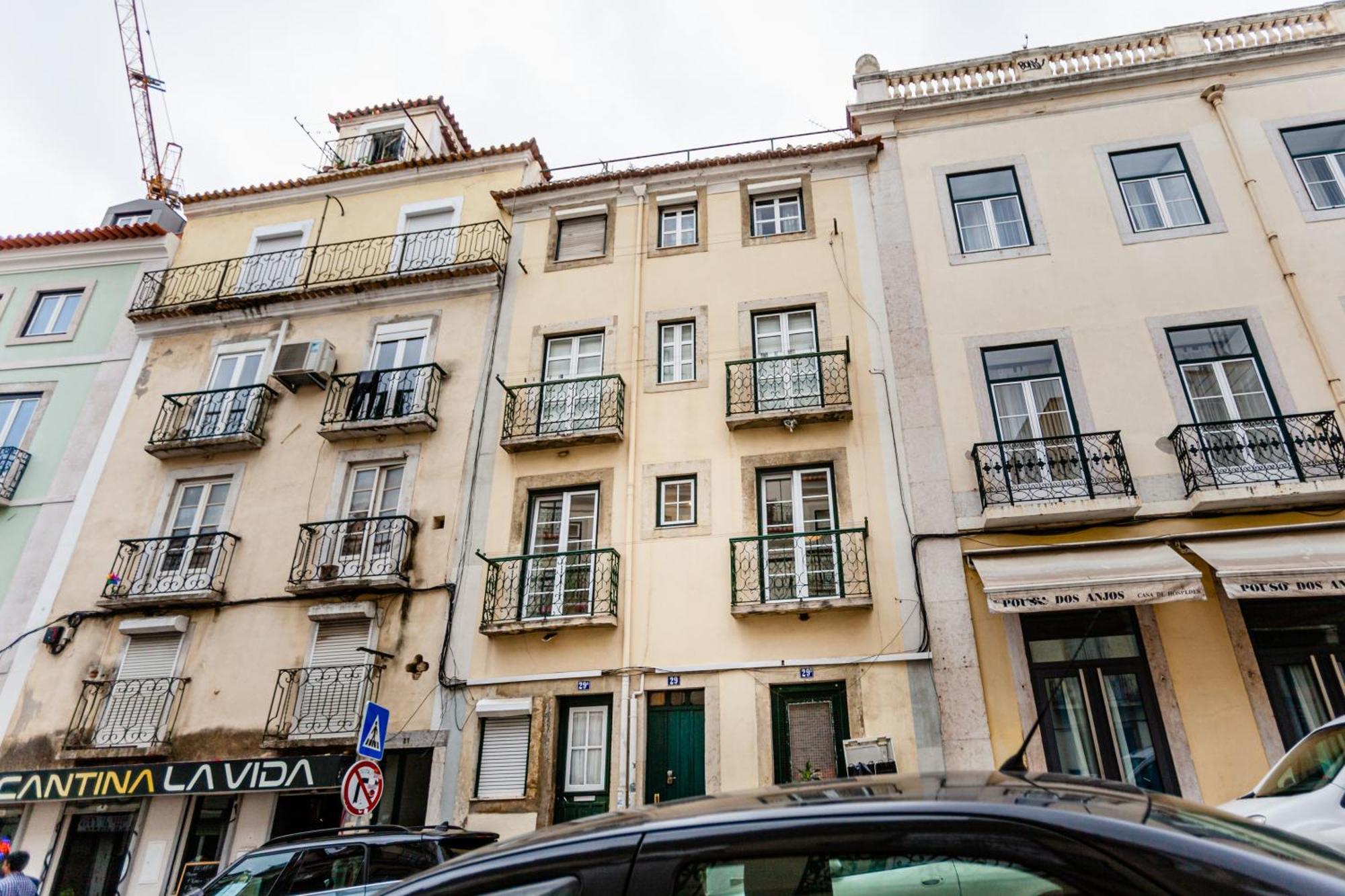 Visit Lisbon 4Fun - Anjos Apartment Exteriör bild